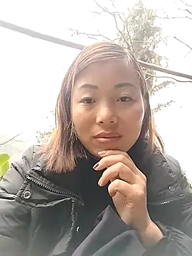 Snapshot of Ella-aa chatting on 02/05/26, 03:33 Ella-aa online show from 02/05/26, 03:33