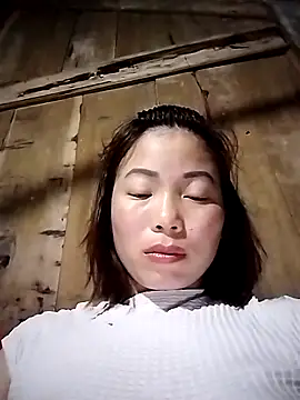 Snapshot of Ella-aa chatting on 02/17/26, 03:40 Ella-aa online show from 02/17/26, 03:40