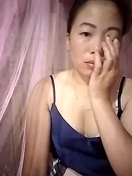 Ella-aa online show from 03/03/26, 09:42