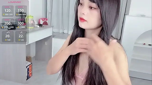 Snapshot of xianxian-baby chatting on 05/30/26, 05:43 xianxian-baby online show from 05/30/26, 05:43