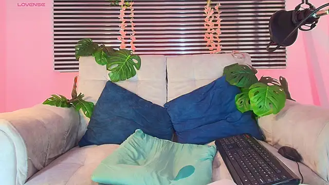 ThiiagoSaeenz online show from 06/05/26, 03:40