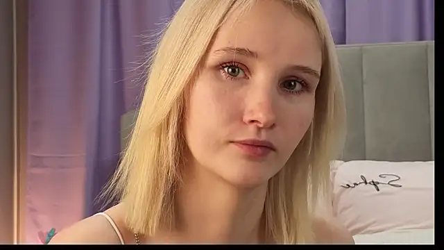 CrystalLili online show from 04/10/26, 03:12