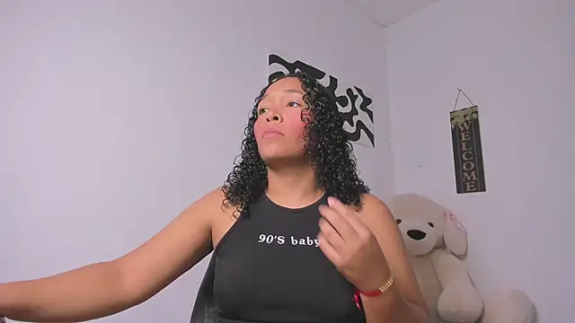 Nia13 online show from 04/15/26, 12:39