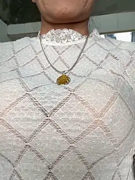 YANINA120 online show from 02/17/26, 01:57