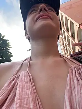 MiaTee online show from 03/18/26, 02:26