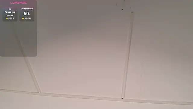 IrisLayne online show from 07/28/26, 04:52