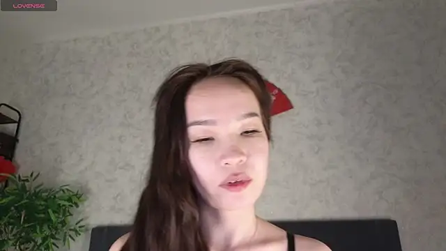 saya li11 online show from 03/17/26, 06:22