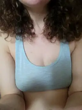 Snapshot of Isa363636 chatting on 02/19/26, 03:52 Isa363636 online show from 02/19/26, 03:52