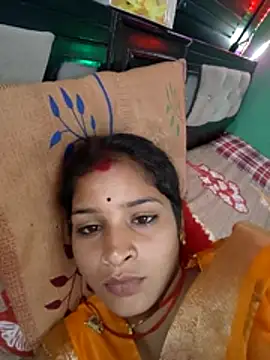 Snapshot of bhavna_pandit chatting on 02/15/26, 08:46 bhavna pandit online show from 02/15/26, 08:46