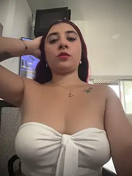 Nahomy Benett online show from 02/11/26, 11:37