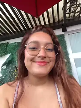 Snapshot of Emily_Vex chatting on 02/02/26, 11:42 Emily Vex online show from 02/02/26, 11:42