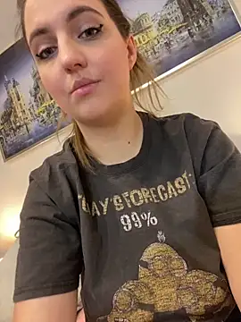 Snapshot of AliceDesmee chatting on 01/31/26, 07:11 AliceDesmee online show from 01/31/26, 07:11