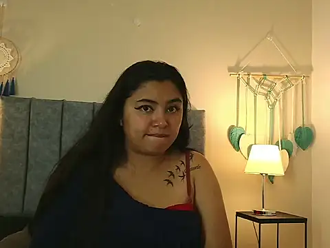 Snapshot of KatalynaSweet chatting on 02/20/26, 01:35 KatalynaSweet online show from 02/20/26, 01:35