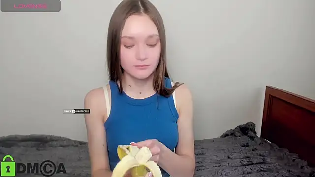 Snapshot of Elina_X chatting on 05/21/26, 01:51 Elina X online show from 05/21/26, 01:51
