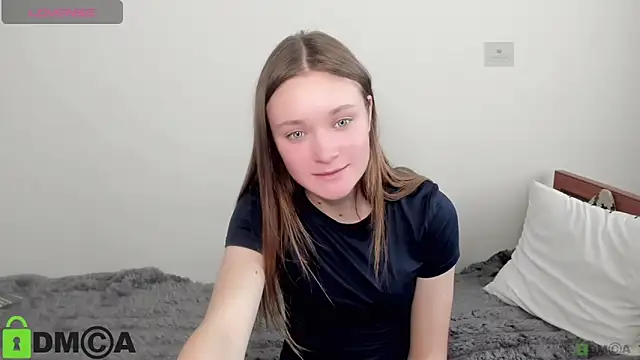 Snapshot of Elina_X chatting on 05/25/26, 01:17 Elina X online show from 05/25/26, 01:17