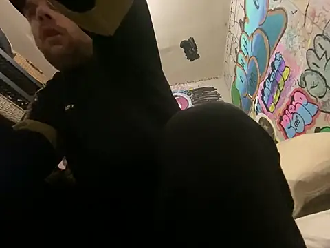 Snapshot of gothboiplzty chatting on 05/01/26, 07:46 gothboiplzty online show from 05/01/26, 07:46