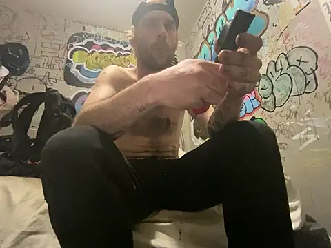 Snapshot of gothboiplzty chatting on 05/07/26, 03:34 gothboiplzty online show from 05/07/26, 03:34