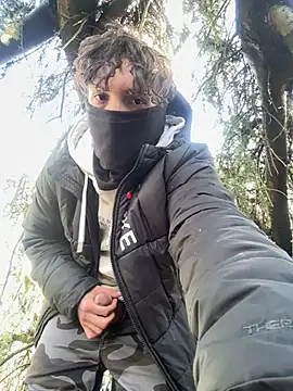 leoooooo88888 online show from 02/16/26, 11:06