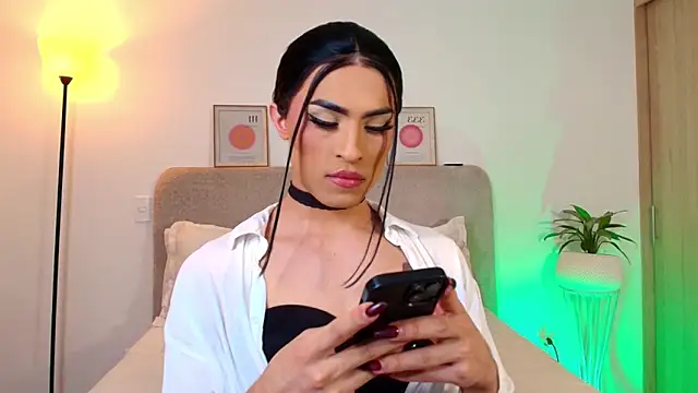 KarolPortellaa online show from 03/23/26, 09:52