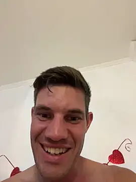 Snapshot of Chuchiybombon chatting on 02/18/26, 03:13 Chuchiybombon online show from 02/18/26, 03:13