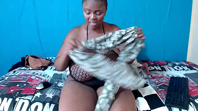 Snapshot of PrettyLisa26 chatting on 02/08/26, 05:55 PrettyLisa26 online show from 02/08/26, 05:55