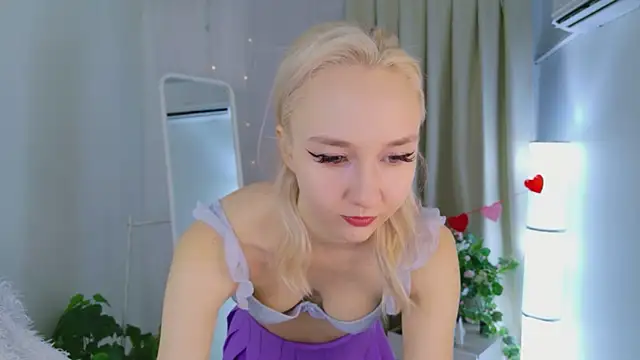 Audrey Kiss online show from 02/12/26, 07:03