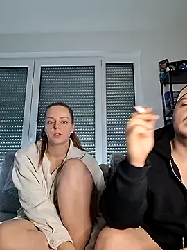 Snapshot of Larifari0406 chatting on 02/24/26, 12:25 Larifari0406 online show from 02/24/26, 12:25