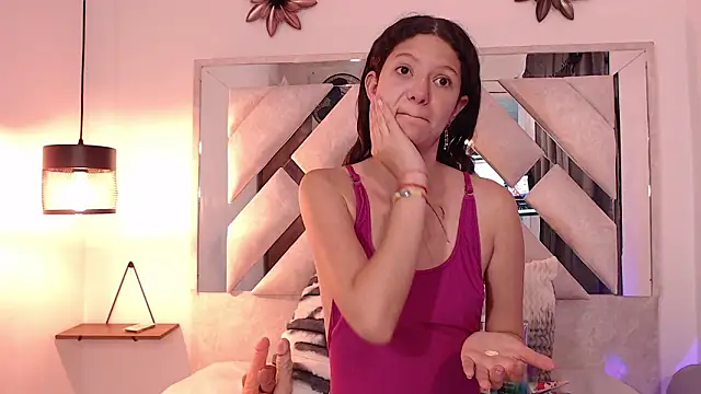 sofy bonnet online show from 02/05/26, 11:37