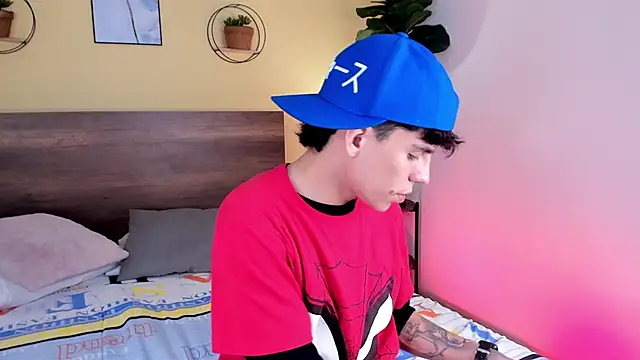 Snapshot of Angel_eros_ chatting on 02/10/26, 04:49 Angel eros online show from 02/10/26, 04:49