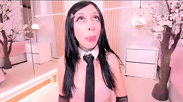 SalemBlackrose online show from 02/04/26, 04:51