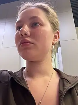 AsynaYuuki online show from 02/22/26, 06:50