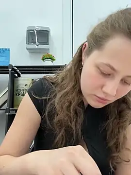 AsynaYuuki online show from 03/23/26, 06:23