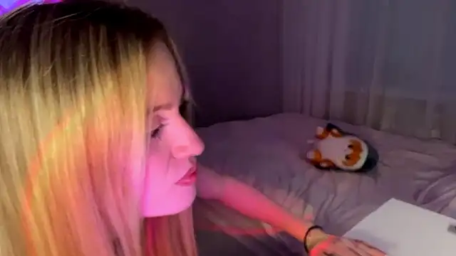 Between Eeys online show from 03/02/26, 03:08