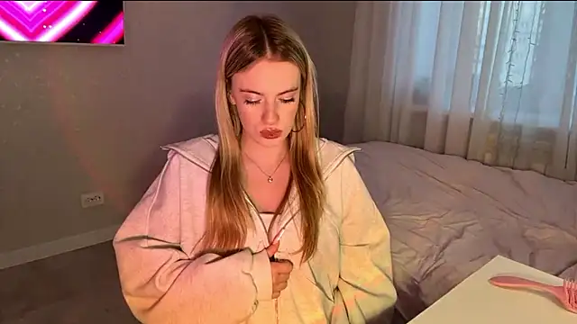 Between Eeys online show from 03/11/26, 03:07