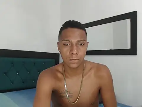 hotboyluxe online show from 04/22/26, 02:29