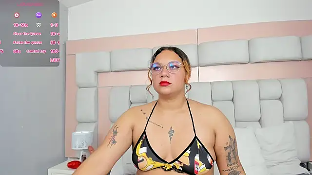 Snapshot of Laurent_glass chatting on 02/26/26, 12:48 Laurent glass online show from 02/26/26, 12:48