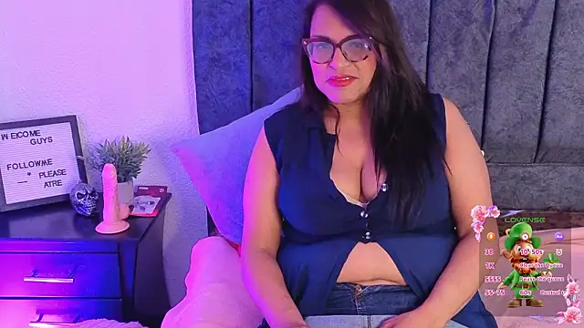 Angela mature49 online show from 03/17/26, 07:17