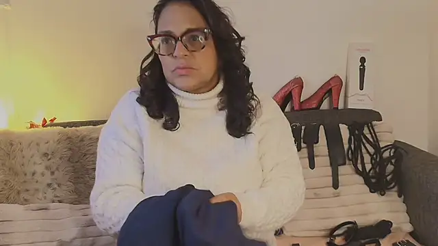 Angela mature49 online show from 04/11/26, 03:33