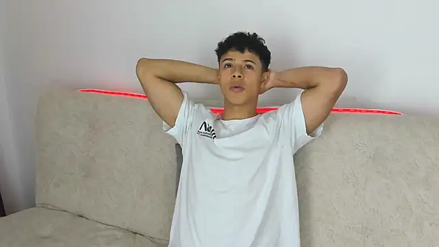 Snapshot of _Alex_Colton chatting on 03/01/26, 10:12 Alex Colton online show from 03/01/26, 10:12