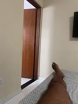 Snapshot of Renataalves chatting on 02/07/26, 10:41 Renataalves online show from 02/07/26, 10:41