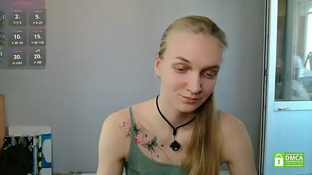 Snapshot of Alex-wer chatting on 05/27/26, 12:13 Alex-wer online show from 05/27/26, 12:13