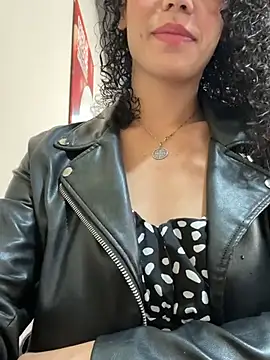 SirenStell0 online show from 04/10/26, 05:28