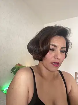 Snapshot of eva_luz chatting on 02/17/26, 11:18 eva luz online show from 02/17/26, 11:18