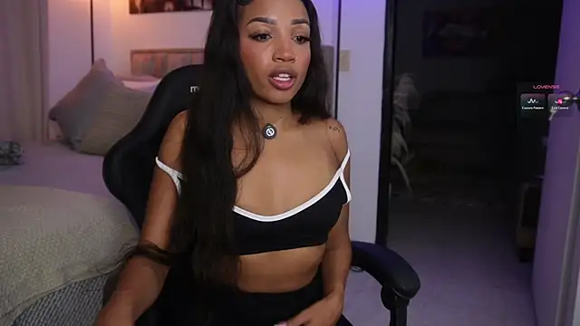 Snapshot of eimi_spacee chatting on 02/13/26, 12:17 eimi spacee online show from 02/13/26, 12:17