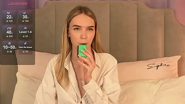 Snapshot of NikkiRyx chatting on 02/08/26, 03:59 NikkiRyx online show from 02/08/26, 03:59