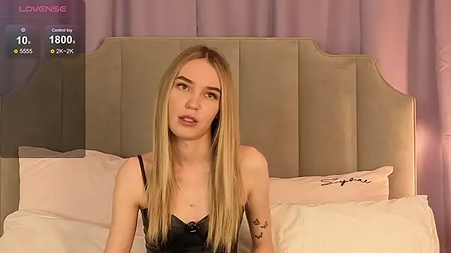 Snapshot of NikkiRyx chatting on 02/11/26, 04:01 NikkiRyx online show from 02/11/26, 04:01