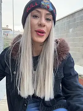 Snapshot of MelaFoxx chatting on 03/01/26, 04:42 MelaFoxx online show from 03/01/26, 04:42