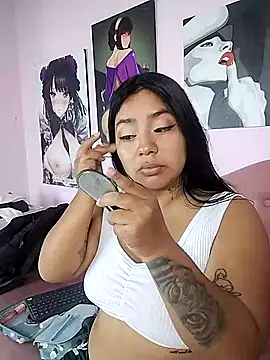 Noa Baker online show from 04/21/26, 12:22