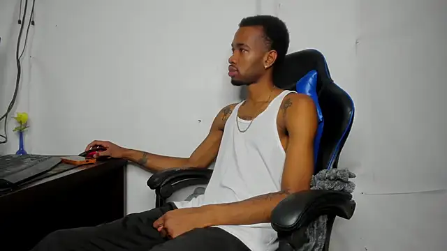 Snapshot of Kofi_exotic_2 chatting on 06/26/26, 12:26 Kofi exotic 2 online show from 06/26/26, 12:26