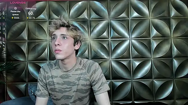 DannyParker  online show from 02/03/26, 06:40